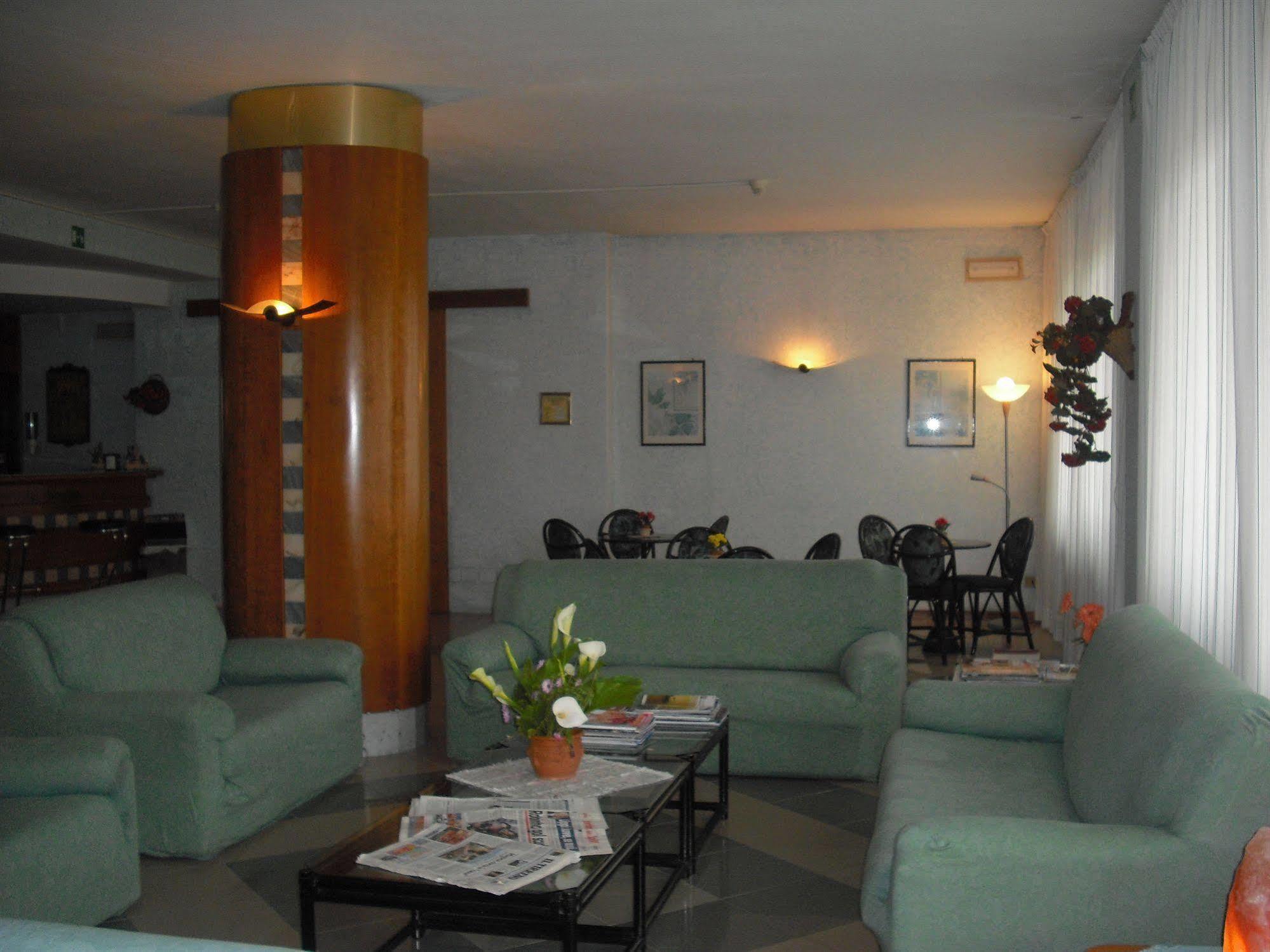 פורטופראיו Hotel Villa Padulella מראה חיצוני תמונה